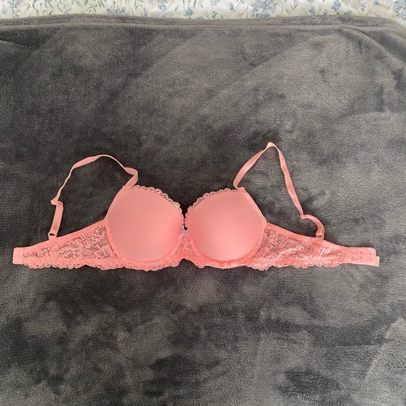 Victoria's Secret Dream Angels Demi Lace Bra - Picture 3 of 4